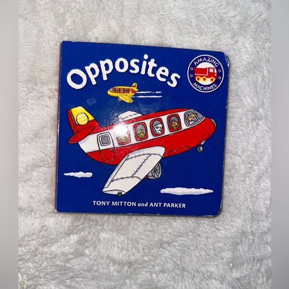 Book Bundle - Picture 4 of 13